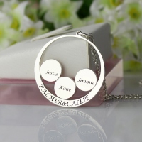 Personalized Family Name Pendant For Mom Silver
